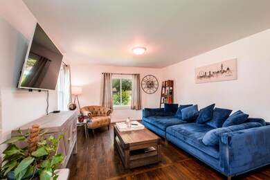 Entry Living