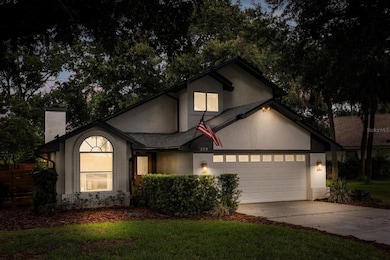 989 Summer Lakes Dr, Orlando, FL 32835 - photo 2