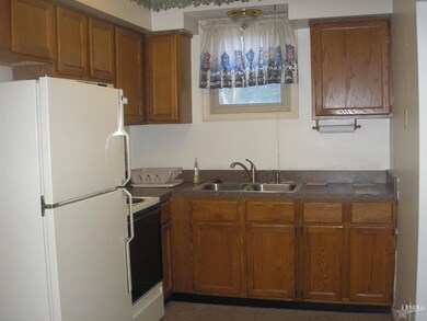 520 W King St, Garrett, IN 46738 - photo 5