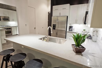 M2i unit 706, San Diego, CA 92101 - photo 7