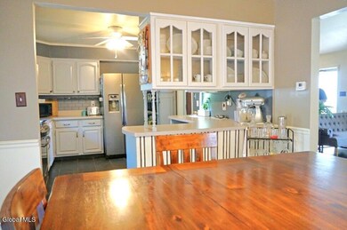 1145 Godfrey Ln, Schenectady, NY 12309 - photo 6