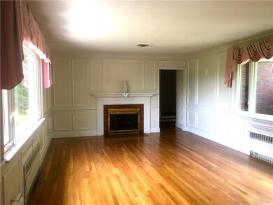 4 Old Pound Hill Rd, North Smithfield, RI 02896 - photo 6