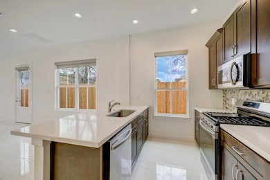 2133 Naomi St unit A, Houston, TX 77054 - photo 4