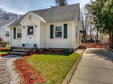 8 Nelson St, North Providence, RI 02911 - photo 2