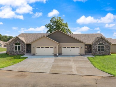 118 A W Canterbury Dr, Bronston, KY 42518 - photo 4