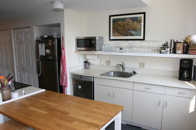 609 State St, Portsmouth, NH 03801 - photo 5