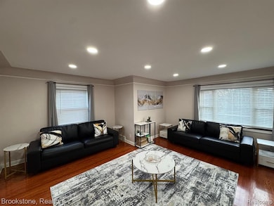 7261 Reuter St, Dearborn, MI 48126 - photo 7