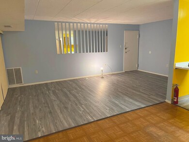 1802 Metzerott Rd unit 402, Adelphi, MD 20783 - photo 7