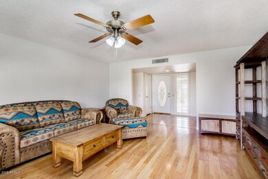 18422 N Conestoga Dr, Sun City, AZ 85373 - photo 6