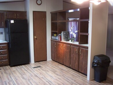 2940 W Reidhead 005