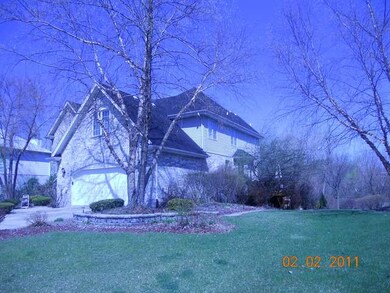 3606 Edgewater Dr, Hazel Crest, IL 60429 - photo 2