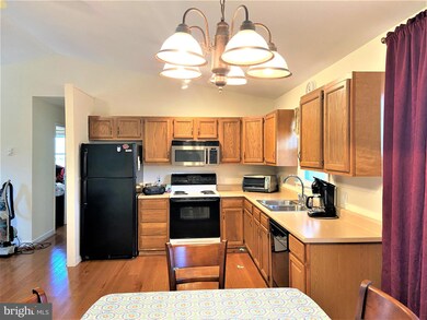 274 Emerald Ln, Berkeley Springs, WV 25411 - photo 5