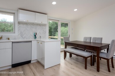 185 Center Rd, Stroudsburg, PA 18360 - photo 6