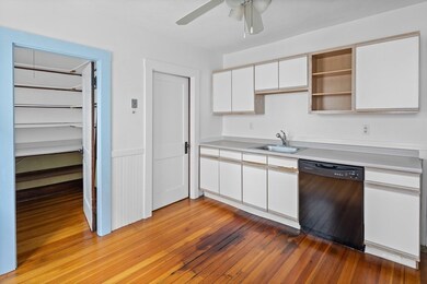 10 Porter St, Watertown, MA 02472 - photo 6