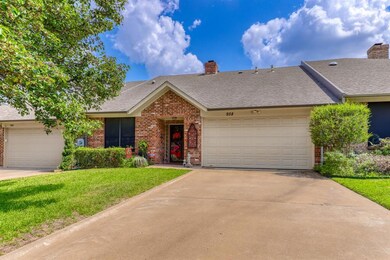 938 Heather Ct, Weatherford, TX 76086 - photo 2