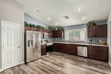 10442 W Toronto Way, Tolleson, AZ 85353 - photo 5