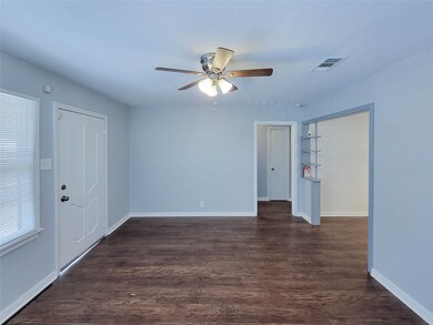 9222 Sandra St, Houston, TX 77016 - photo 7
