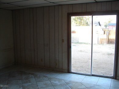 023-225804  Back Room