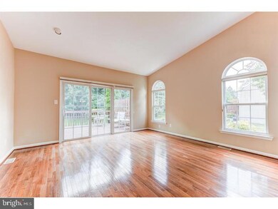 86 Wheatsheaf Ln unit 86, Norristown, PA 19403 - photo 5