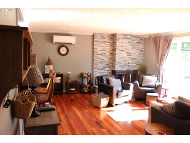 2245 Lillian St, Eugene, OR 97401 - photo 4