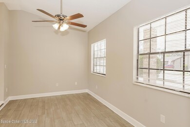 017-photo-living-room-12237711