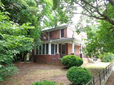 321 Main Street left side