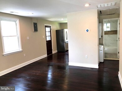 930 Barron Ave, Essex, MD 21221 - photo 3