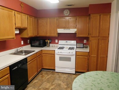 4043 Chetham Way unit 18, Woodbridge, VA 22192 - photo 7