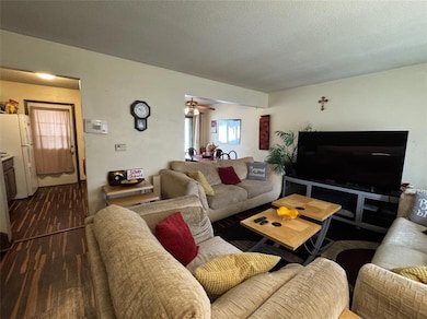 4032 E 23rd St, Des Moines, IA 50317 - photo 5