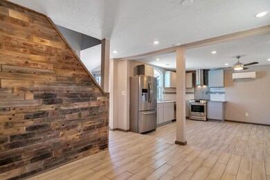 2011 N 10th St, Phoenix, AZ 85006 - photo 5