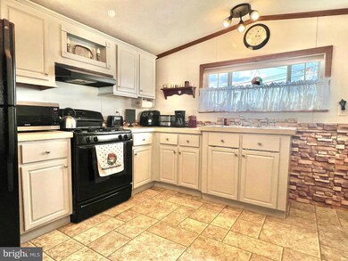 2002 W Main St unit 23, Ephrata, PA 17522 - photo 6