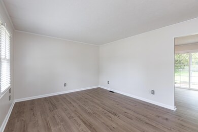 3840 Joshua Cir, Lexington, KY 40514 - photo 5