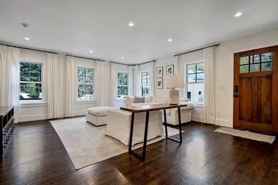 14 Oakland Cir, Wellesley Hills, MA 02481 - photo 4