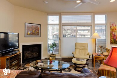 Living rm