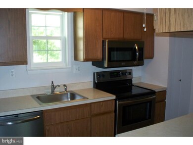 1404 Franklin Ct unit 1404, Lansdale, PA 19446 - photo 4