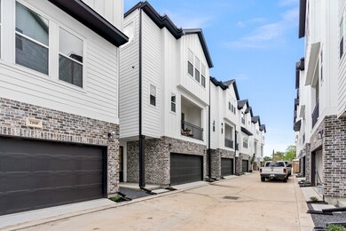 718 W Donovan St unit A, Houston, TX 77091 - photo 3