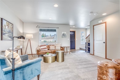 2202 Maryhill St SE, Wenatchee, WA 98802 - photo 4