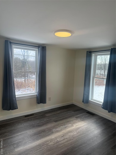 92 Wigsten Rd unit 1, Pleasant Valley, NY 12569 - photo 5