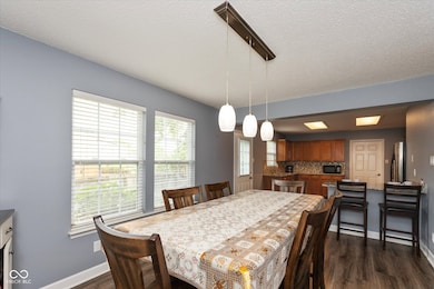 10270 Apple Blossom Cir, Fishers, IN 46038 - photo 6