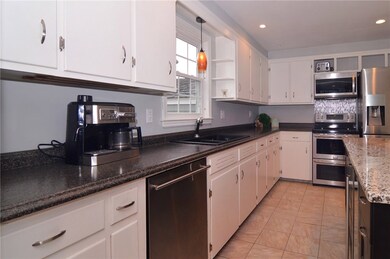 60 Greylock Rd, Bristol, RI 02809 - photo 3