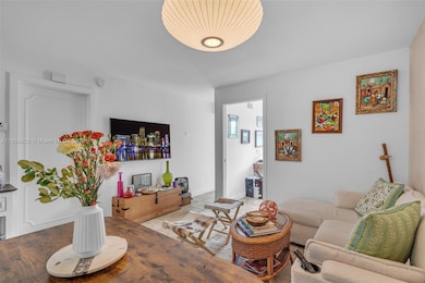 240 Galen Dr unit 314, Key Biscayne, FL 33149 - photo 4