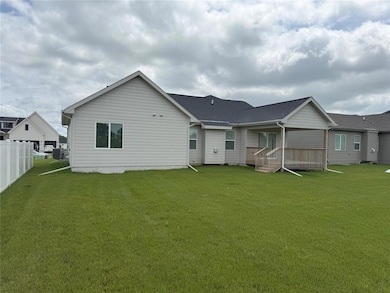 2335 SE 5th St, West Des Moines, IA 50265 - photo 3