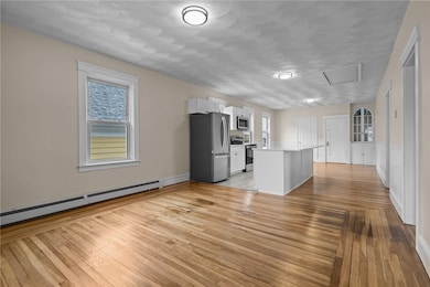 115 Hazael St, Providence, RI 02908 - photo 4