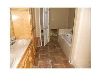 Master Bath/Spa.