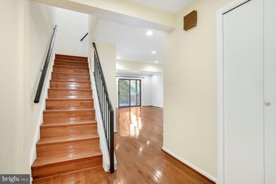 1610 Valencia Way, Reston, VA 20190 - photo 3