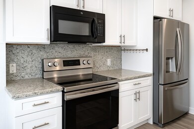 Hillcrest East 24 unit 201, Hollywood, FL 33021 - photo 4