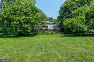 11501 Chapel Rd, Clifton, VA 20124 - photo 4