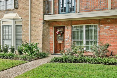 10349 Briar Forest Dr unit 55, Houston, TX 77042 - photo 4