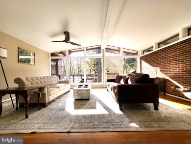 9002 Glenbrook Rd, Fairfax, VA 22031 - photo 6