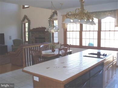 211 Colonial Dr, Perkiomenville, PA 18074 - photo 7